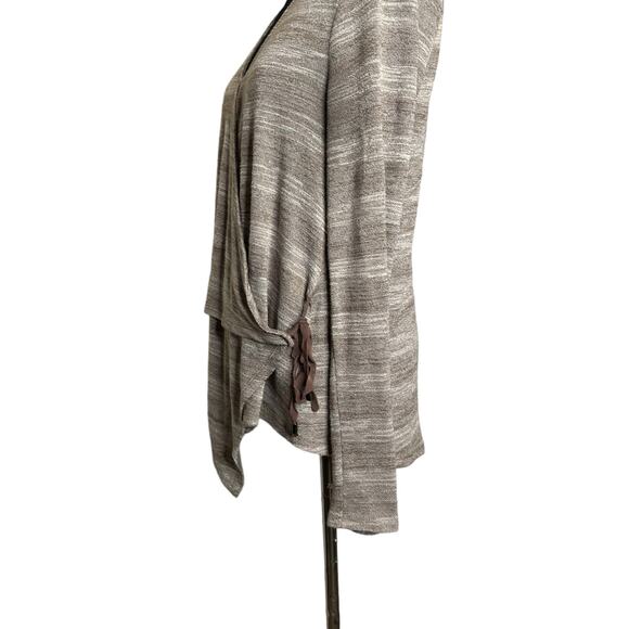 Entro light brown front crossed asymmetrical long sleeves v neck top size M - Picture 8 of 13